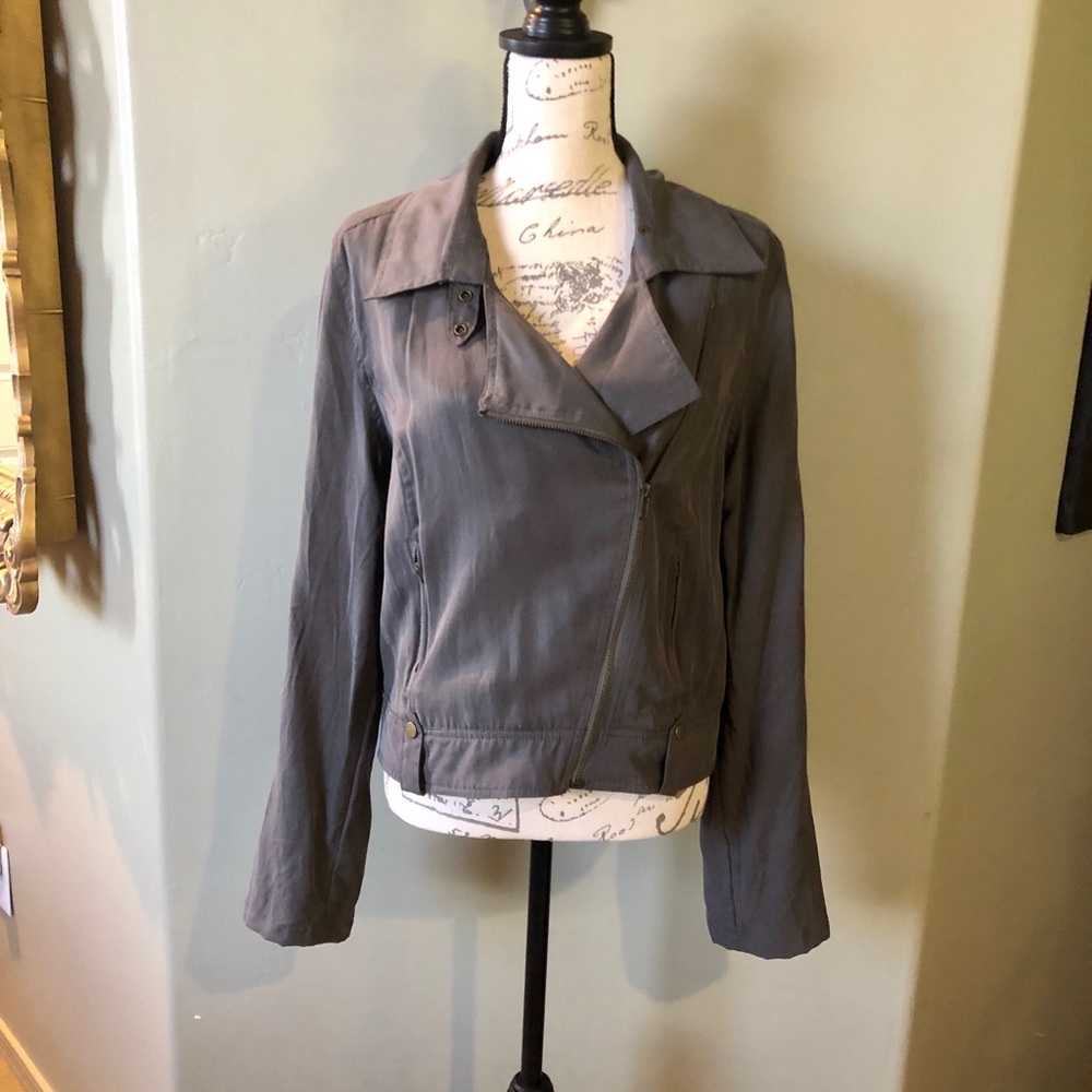 NWOT light motorcycle style jacket . Size XL
